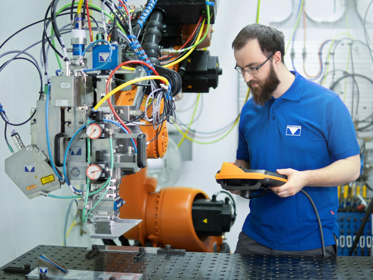 Precitec Lasertechnology worldwide service maintenance